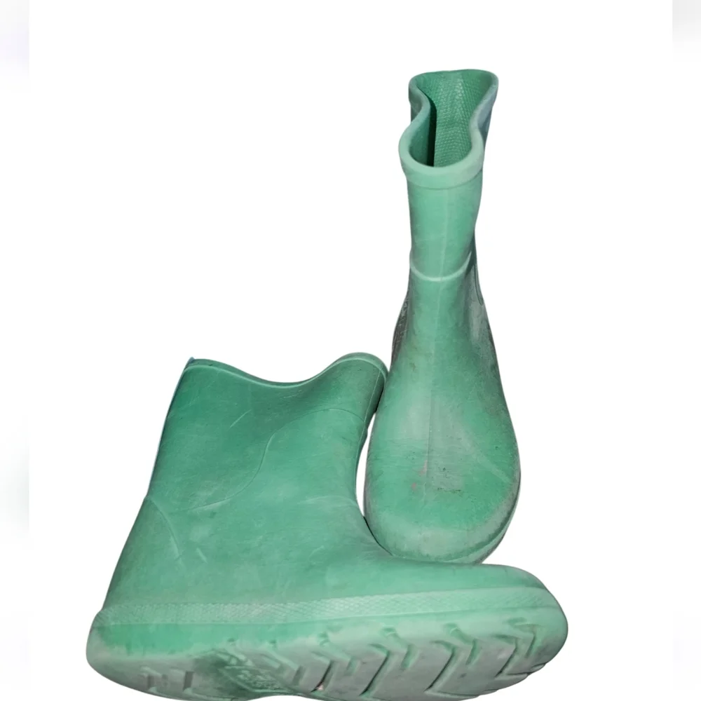 Totes Green Rubber Ankle Boots